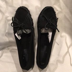 Minnetonka Moccasins Black